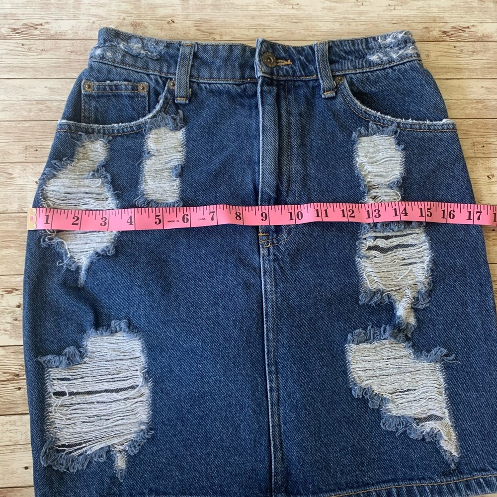LF Carmar High Rise Distressed Jean Denim Skirt - Picture 8 of 9